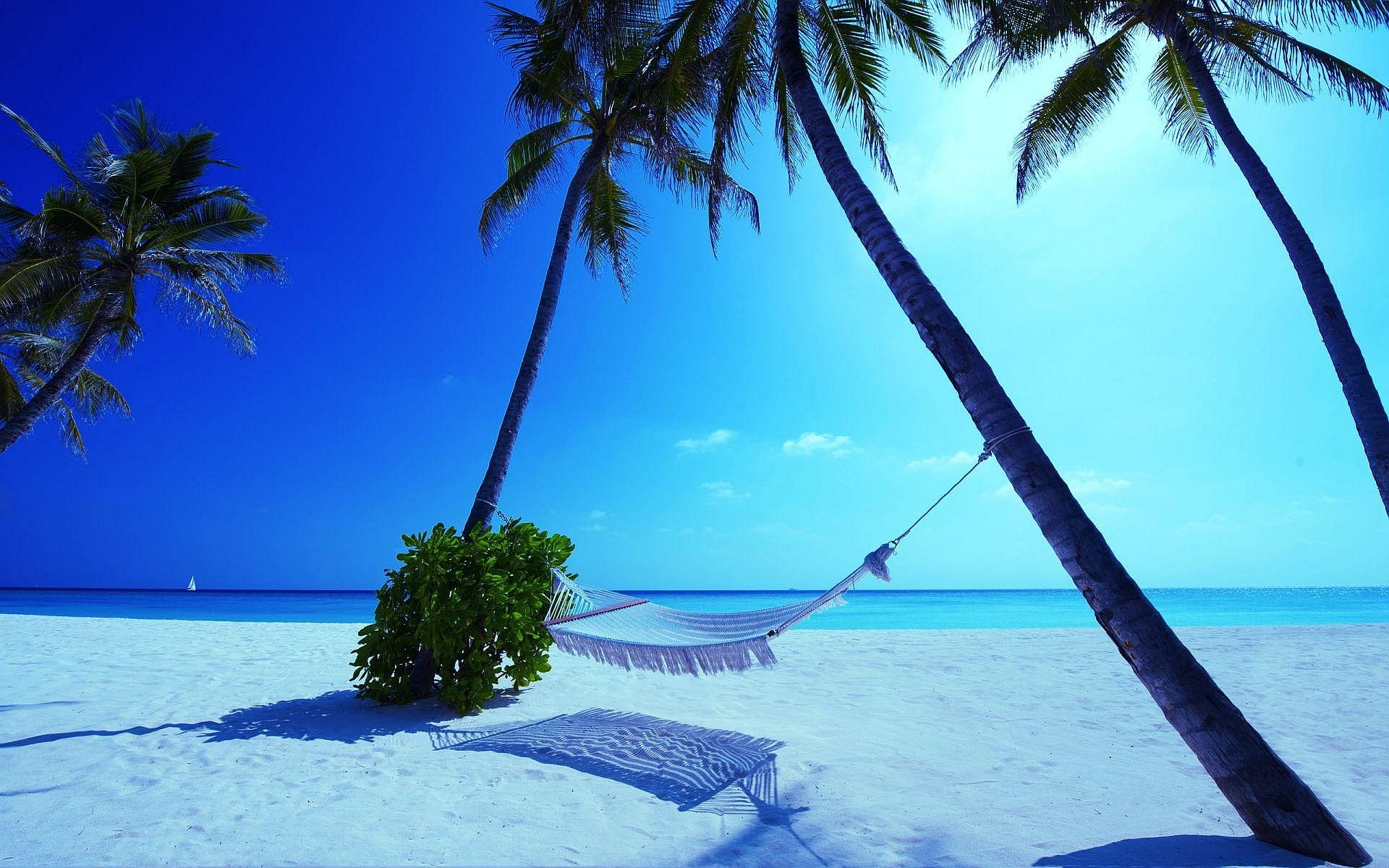 Widescreen Maldives Beach