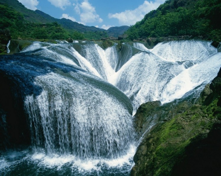 Free Pearl Waterfall