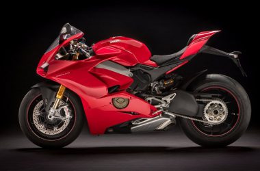 Red Ducati Panigale V4 S 31433