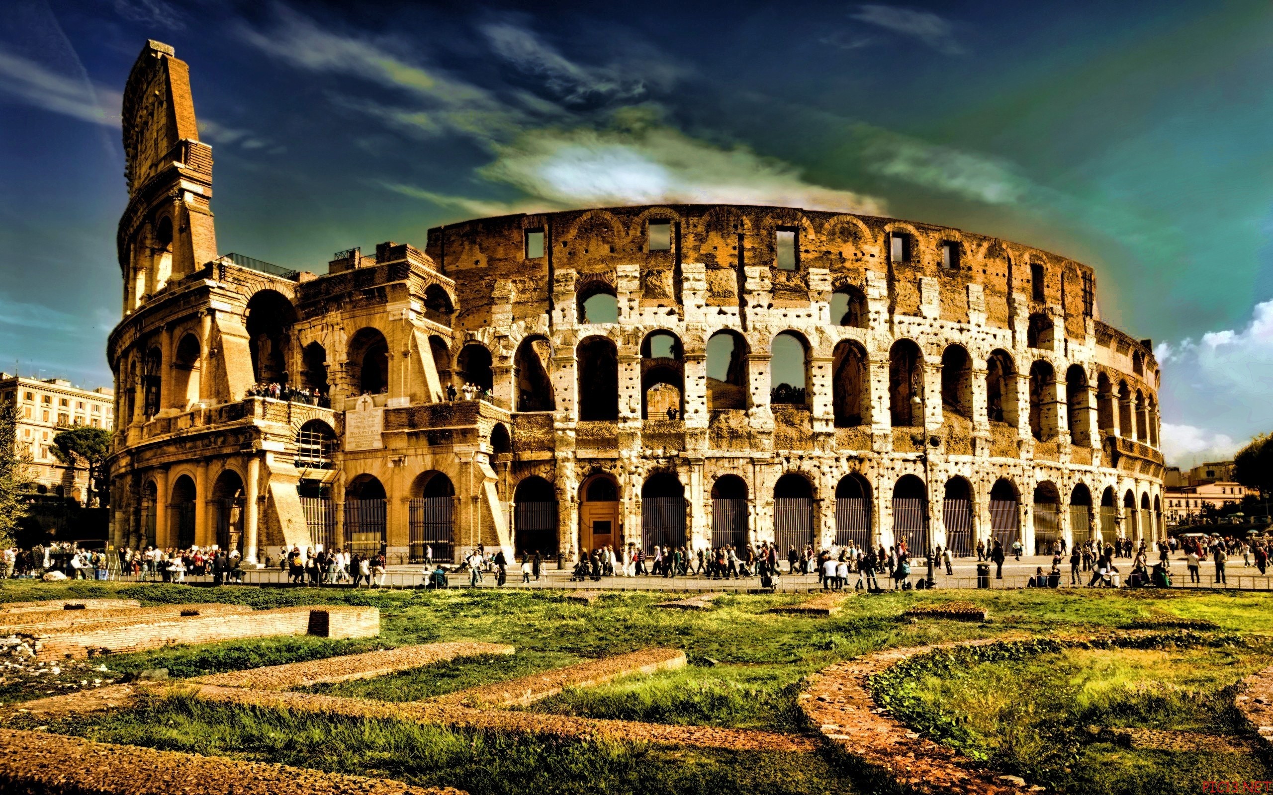 Landscape Colosseum Wallpaper