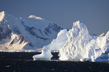 Landscape Iceberg Wallpaper