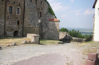 Free Wachsenburg Castle