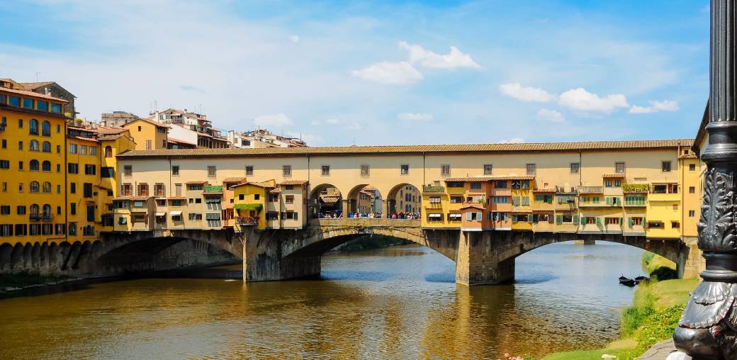 Natural Ponte Vecchio Arch Bridge