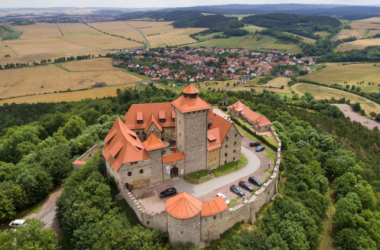 Super Wachsenburg Castle
