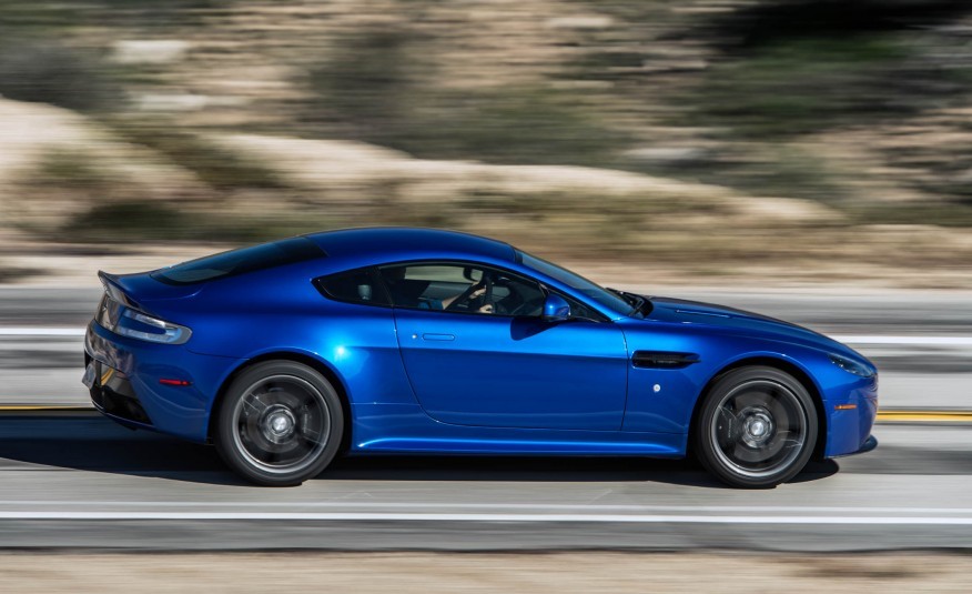 Blue Aston Martin VVC Backgrounds